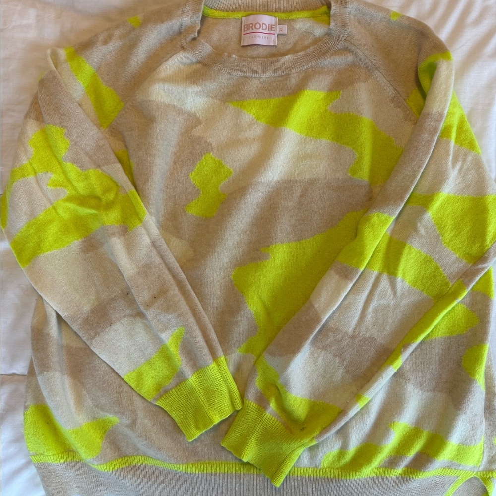 Brodie Cashmere - Neon Yellow and Beige camo